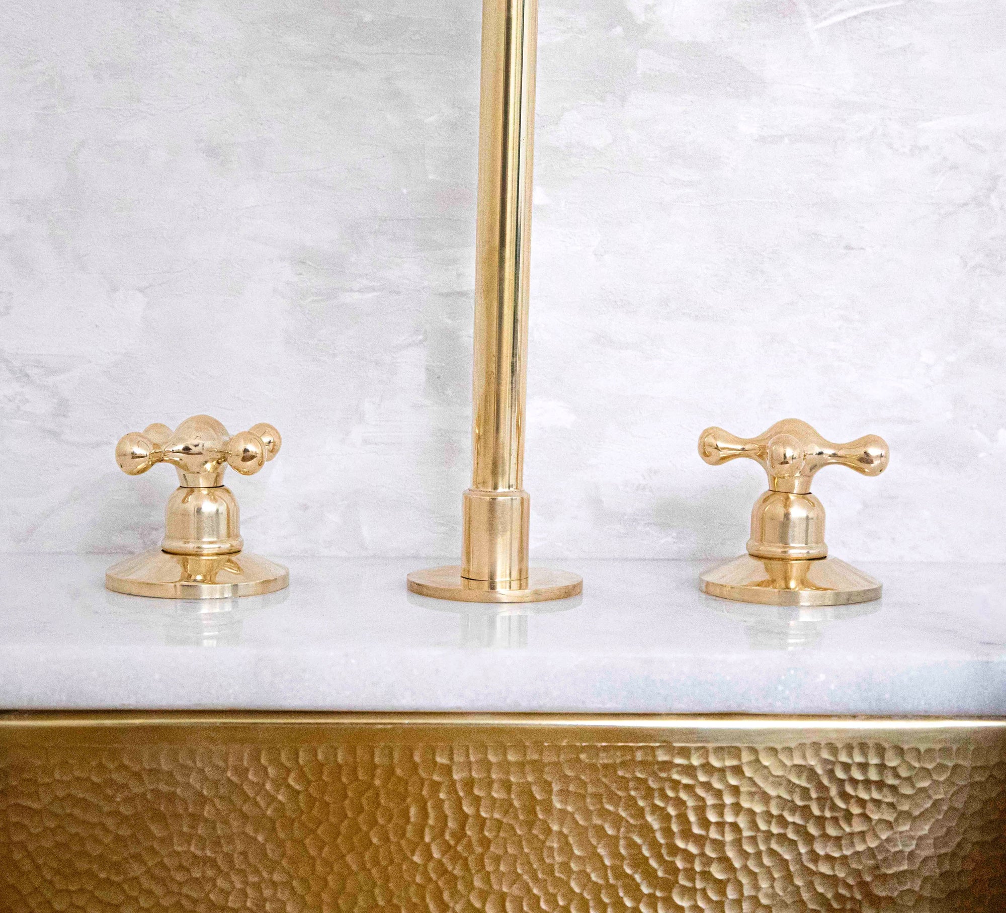 Elegant 3-Hole Unlacquered Brass Faucet - Timeless Design for Your Home - BRASSMA