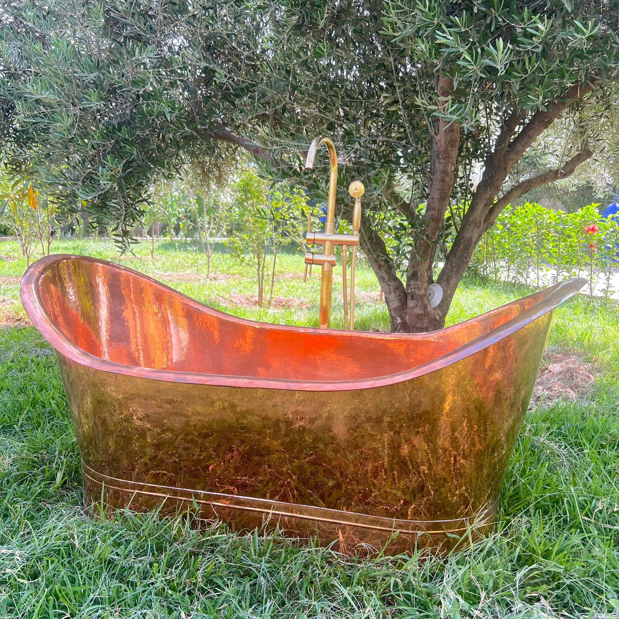 Unlacquered Copper Bathtub , High-Quality 16 gauge copper bathtub for luxurious bathroom