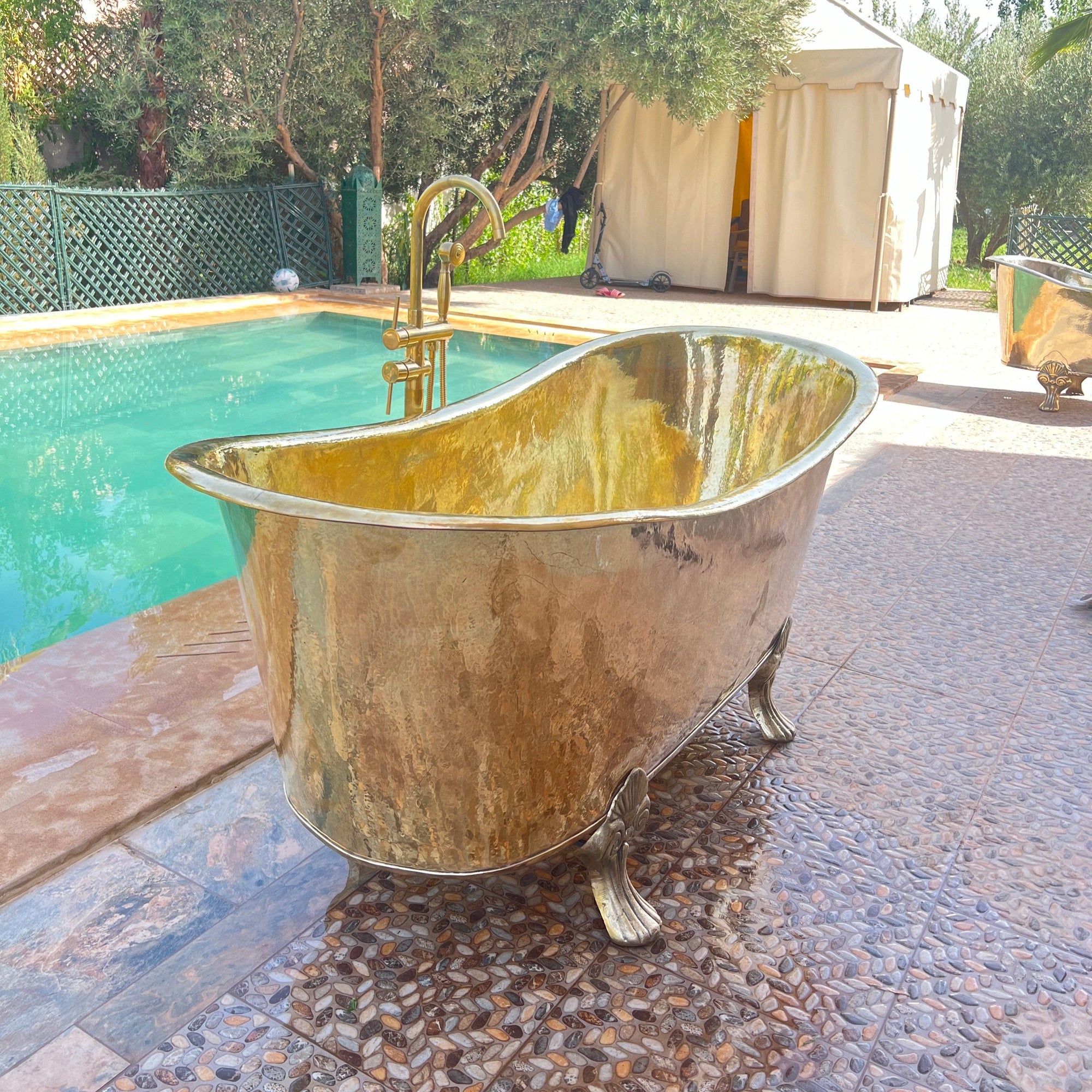 Antique Brass Bathtub