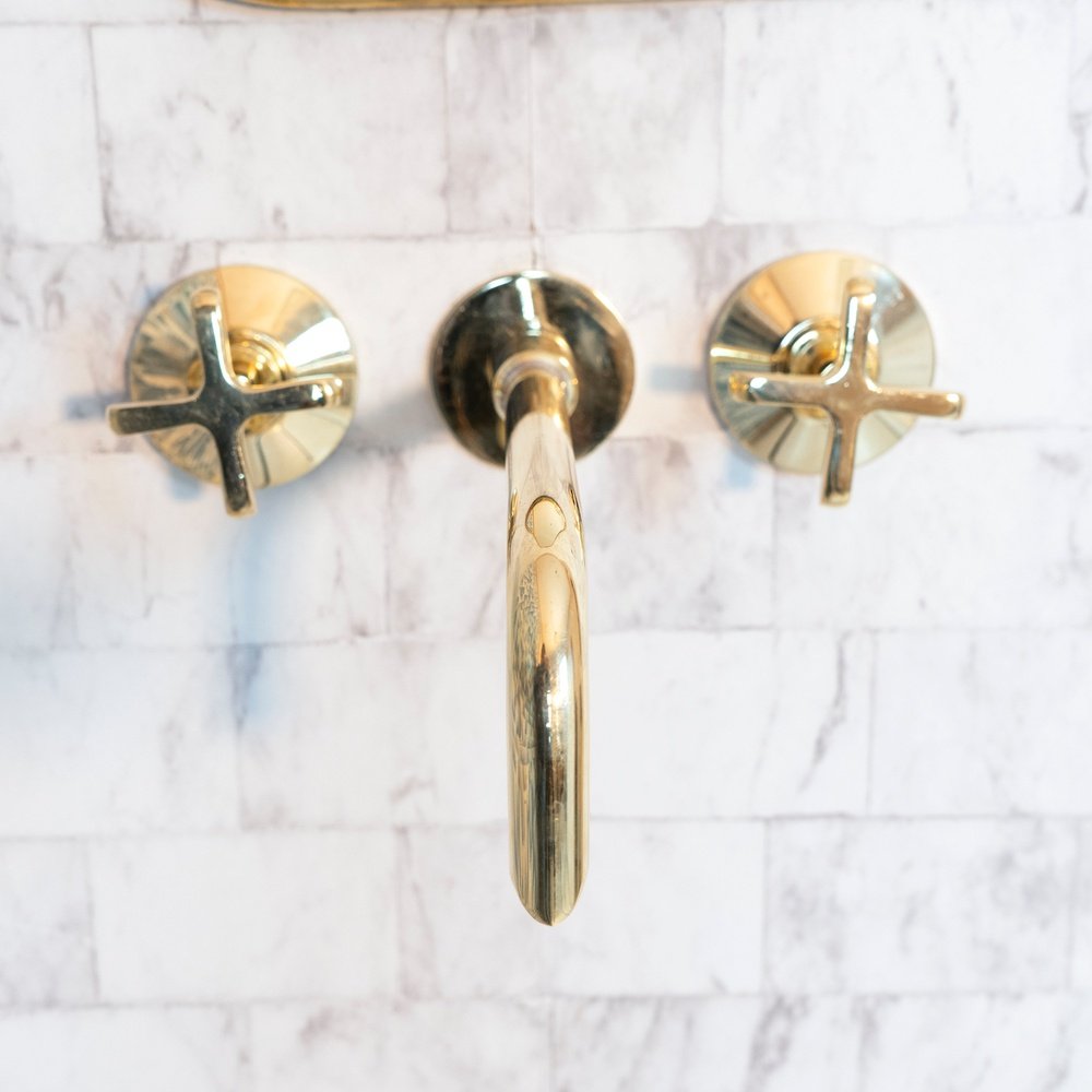 Snake Wall Mounted Faucet