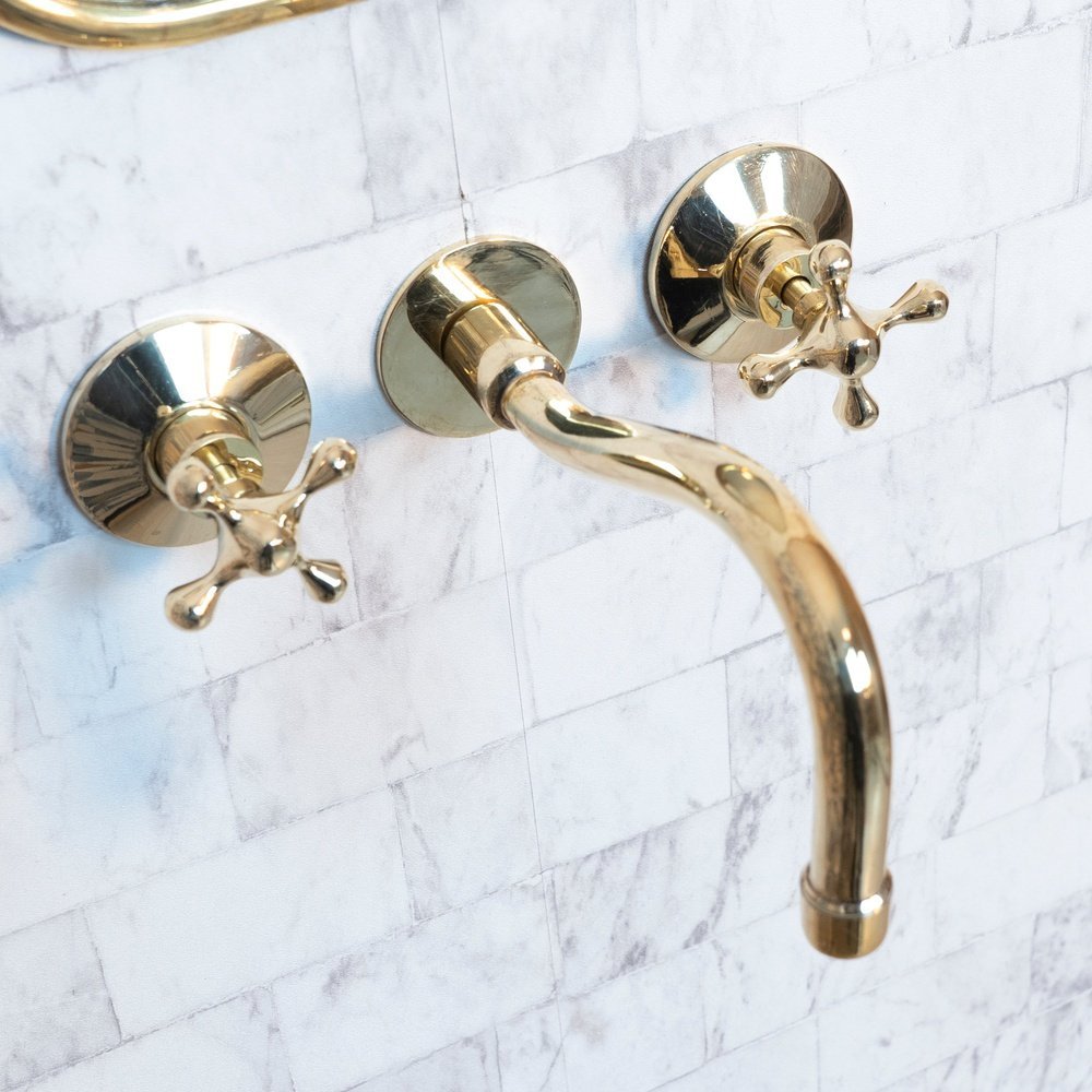 Cobra Wall Mounted Faucet