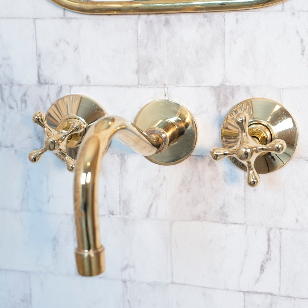 Cobra Wall Mounted Faucet