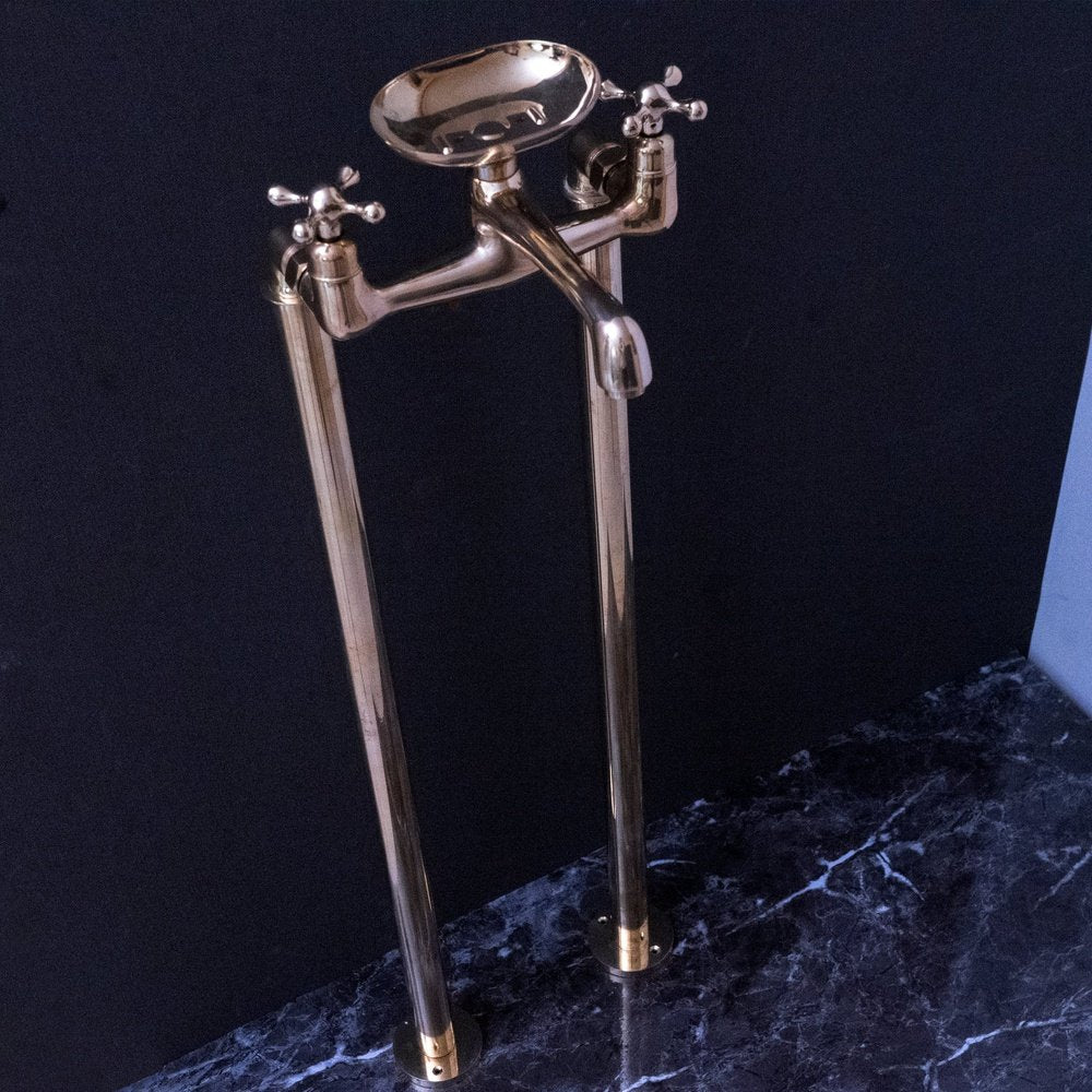 Free Standing Clawfoot Faucet With Brass soap holder