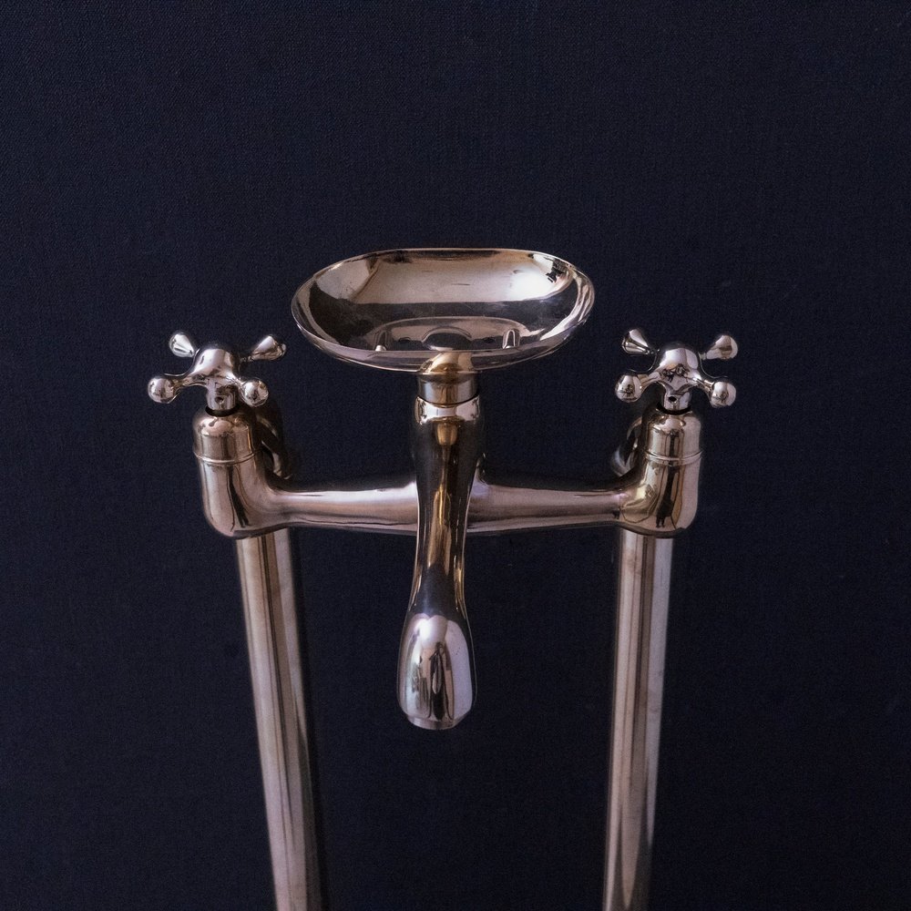 Free Standing Clawfoot Faucet With Brass soap holder