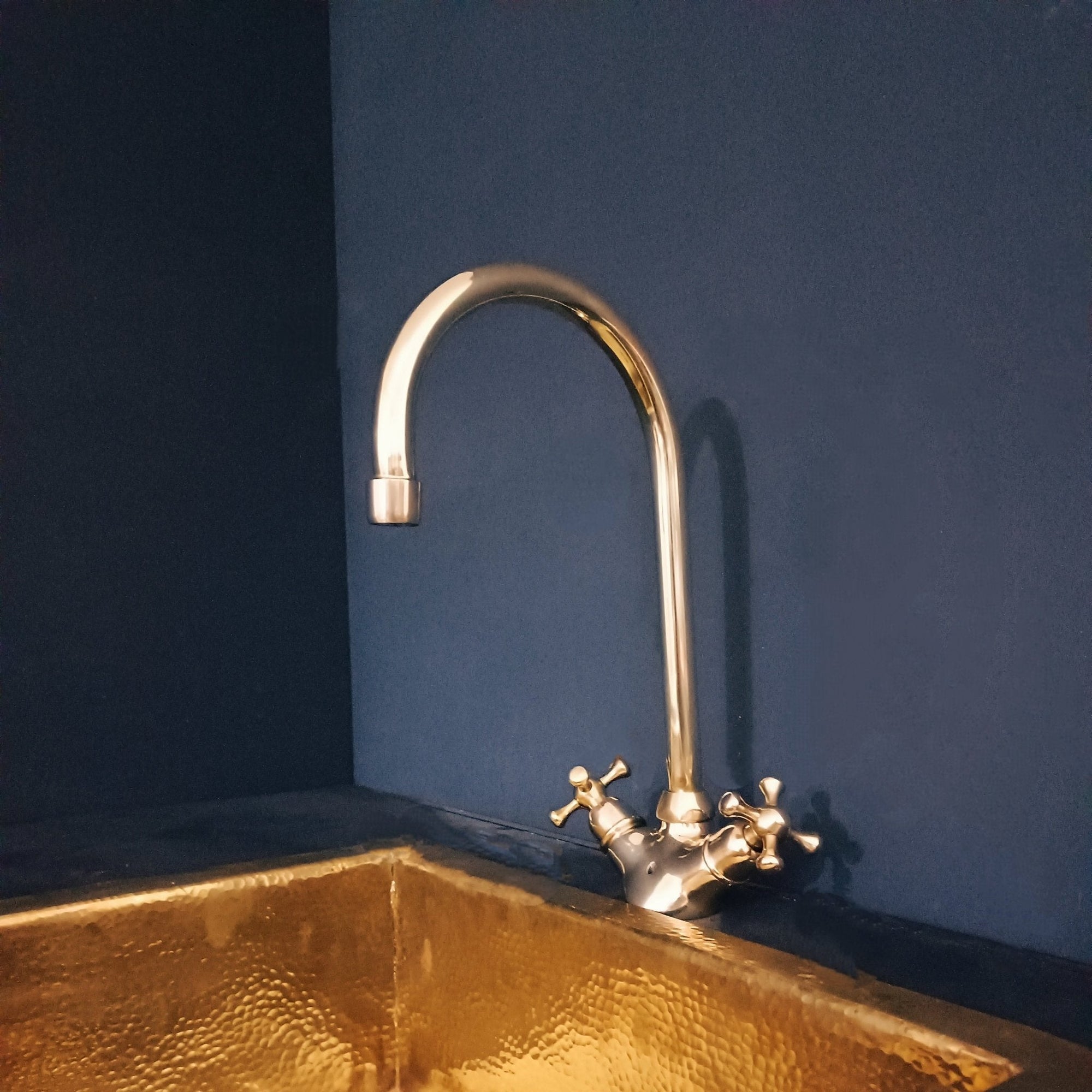 Brass Gooseneck Faucet