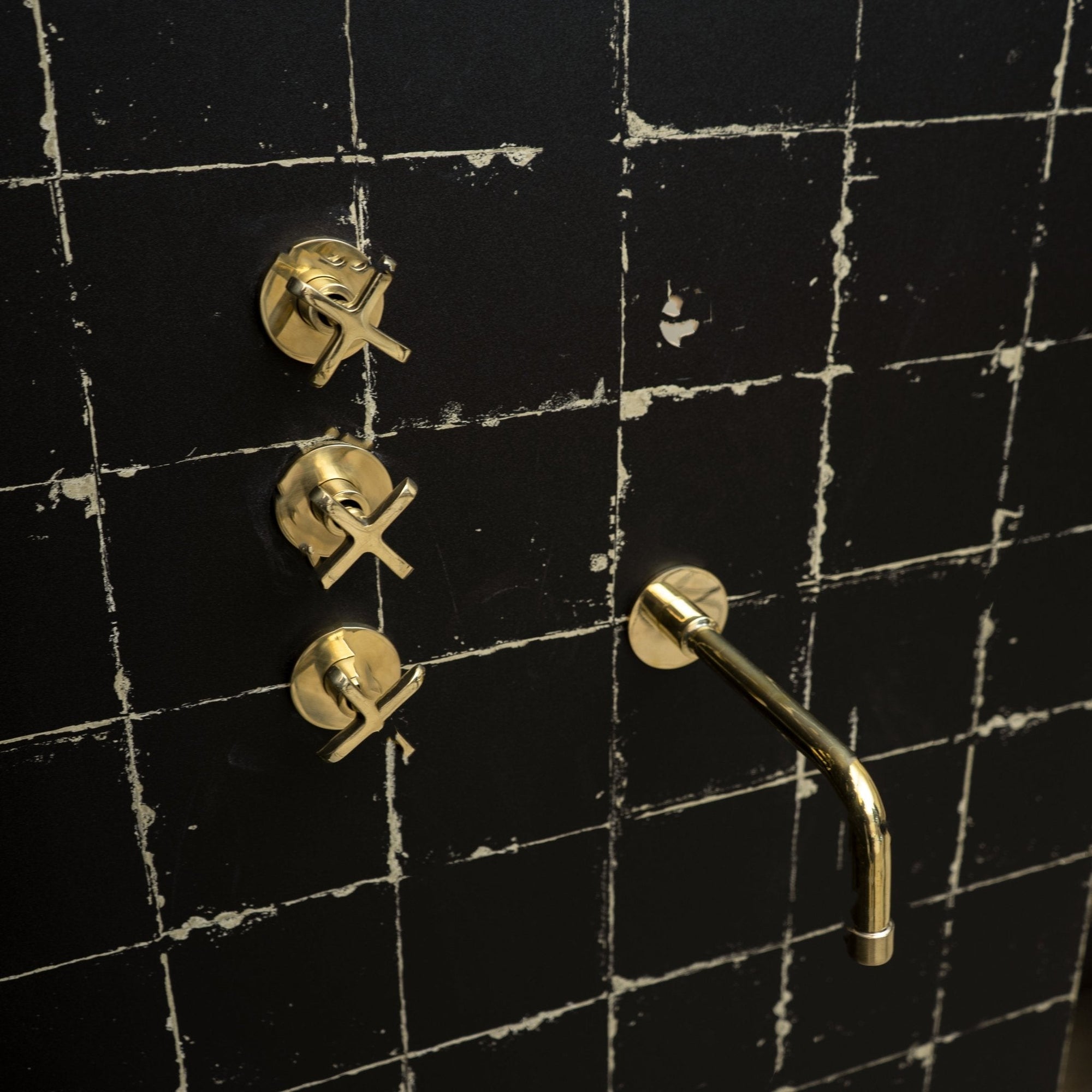 Unlacquered Brass Solid Brass Shower Head And Tub Filller