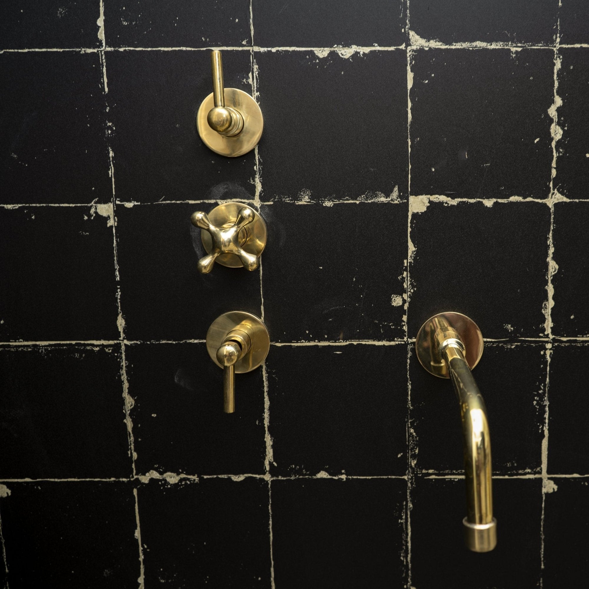 Unlacquered Brass Solid Brass Shower Head And Tub Filller